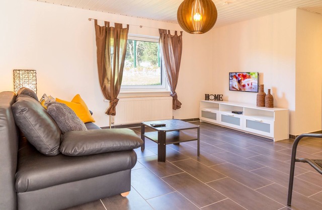 Cozy modern apartment with local transport