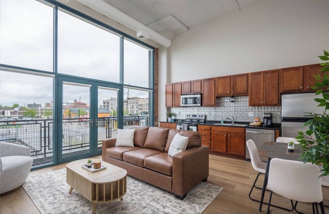 Cozy, Modern Bay Views for Six!