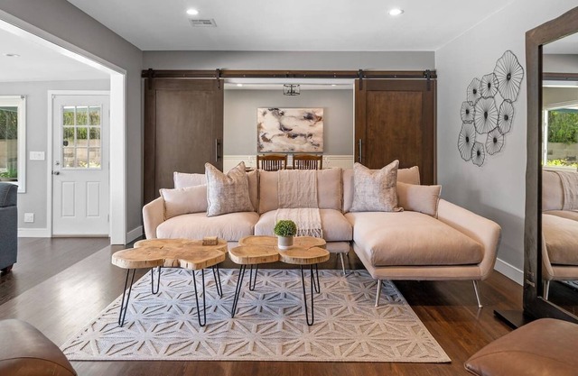 Cozy, Modern Pool Home in Los Angeles!