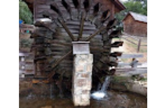 Cozy modified A-frame home offer 1 BR Apt