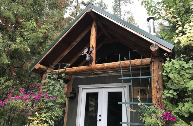 Cozy Mountain Cabin/hot tub