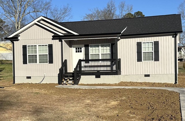 Cozy New Build Home-3BR, 2BA-Dalton, Ga
