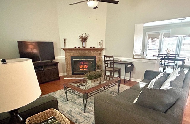 Cozy one level, 2 BR, 2 Bath TH in charming wooded community. Perfect location!