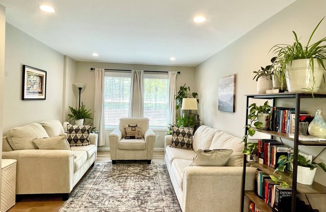 Cozy, peaceful home close to: PSU Football/State College/Altoona/Raystown Lake.