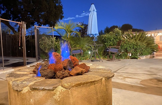 Cozy Poolhouse 1B1B Romantic Near Ontario Airport