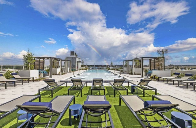 Cozy Retreat Channelside | 1 BR | Great Amenities