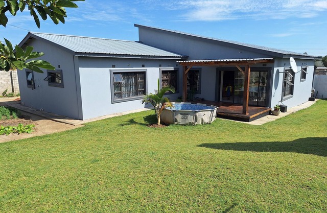 Cozy retreat near 7070 High way with easy access to major attractions in Lusaka.