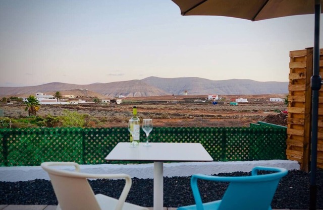 Cozy rural house with private pool in Villaverde!