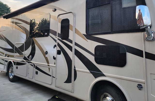 Cozy RV in a quiet upscale neighborhood.