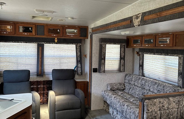 Cozy RV in the Wilderness with AC and Heat!