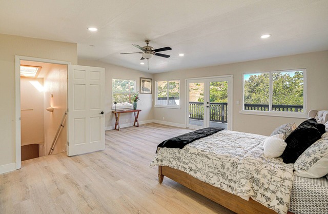 Cozy Salinas Studio w/Balcony & Fireplace!