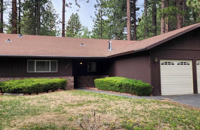 Cozy Ski retreat near Heavenly Village Tahoe!