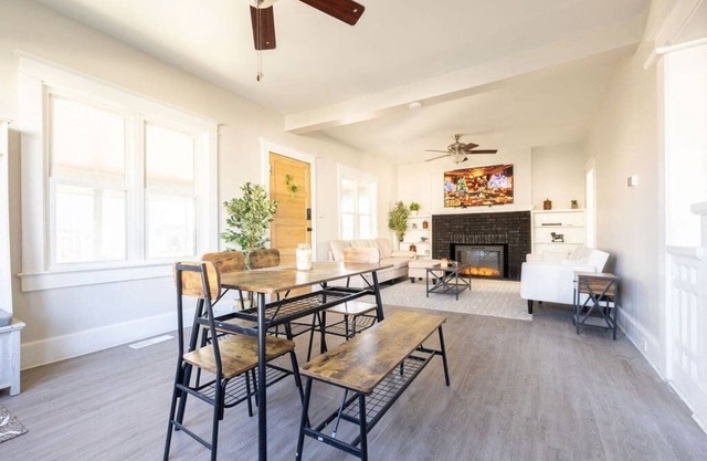 Cozy & Spacious, The Calway Inn