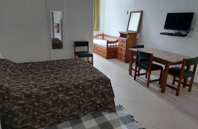 Cozy studio in Copacabana.