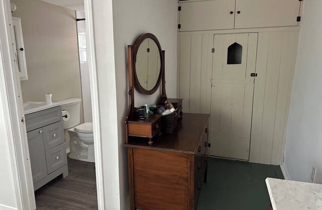 Cozy Studio in Charming Las Vegas Compound just a block from the Plaza