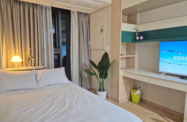 Cozy studio in charming Seoul 35