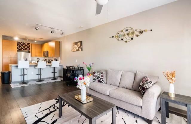 Cozy studio in pleasant Charlotte with Pool, fitness room, WiFi