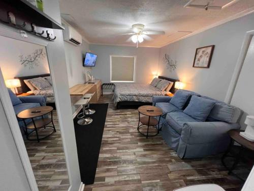 Cozy Studio Retreat. Pet Yes