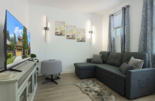 Cozy & Stylish 3BR Home | Perfect for Families