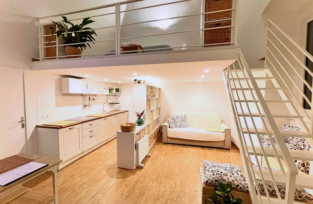 Cozy suite ideally located for visiting major sights