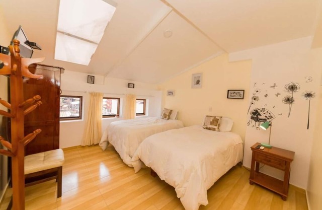 Cozy Superior Twin Cuscon