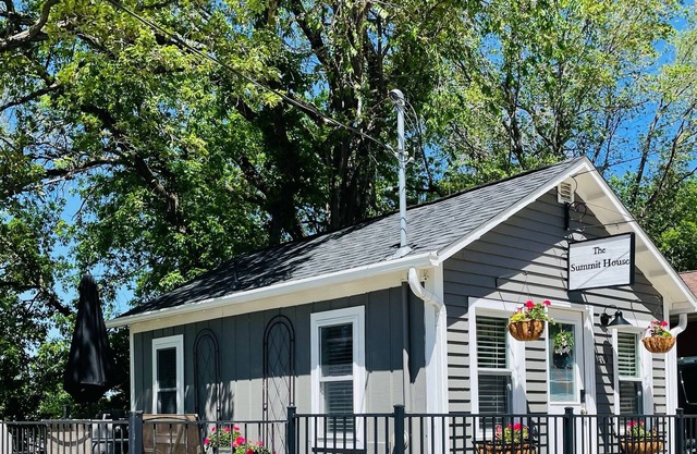 Cozy tiny home nestled close to beautiful Green Lake in Spicer, MN.