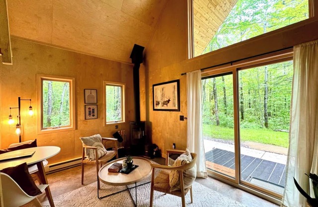 Cozy Trailside Nordic Chic Nature Cottage