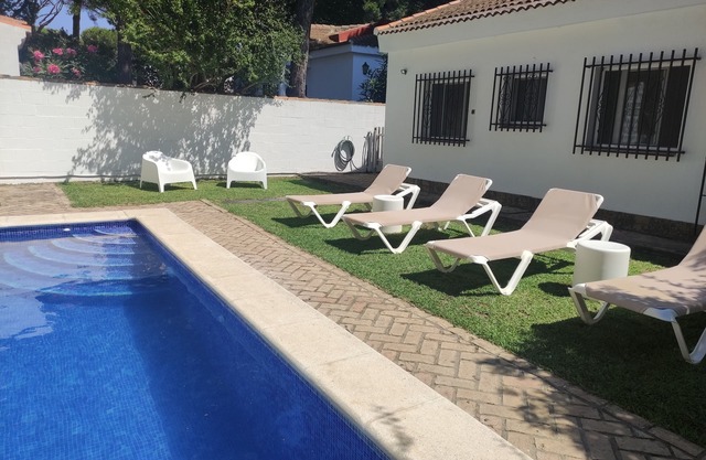 Cozy Villa with pool on the beach of La Barrosa (Chiclana de la Frontera).