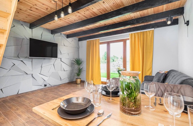 Cozy vacation home in Świnoujście with terrace and garden