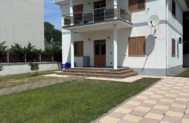 Cozy villa Velipoje, 5 minutes walk from the beach