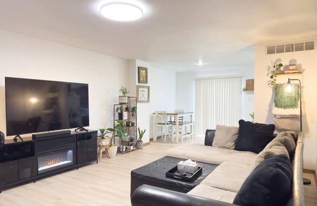 Cozy Weekend Getaway In Gardner