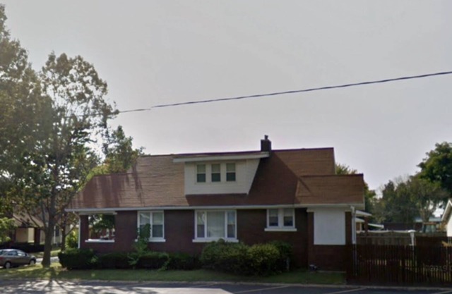 Craftsman styled home in the heart of downtown Highland