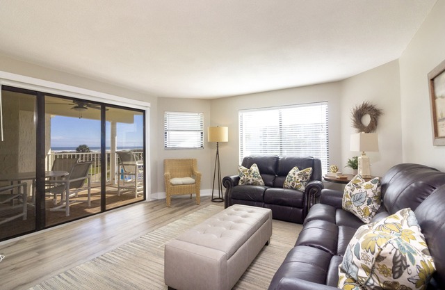 CRC 2206 - Beautiful Oceanview Condo