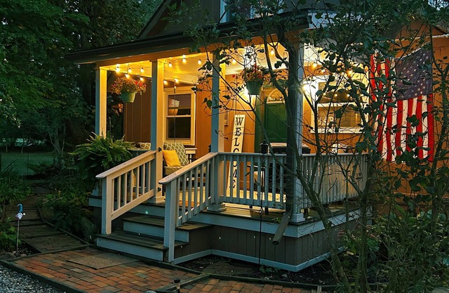 Creekside Cottage - Charming 3-bedroom cottage in Bellville