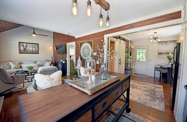 Creekside Cottages : Sneffles Mountain Luxury in Town