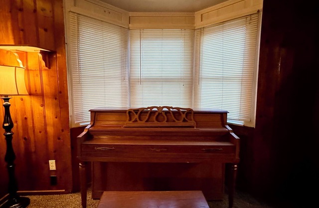 Crest Lodge Historic Mountain Inn - Sherwood