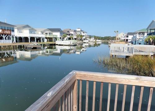 Cricket Cottage- Appox 528 Feet to the Beach