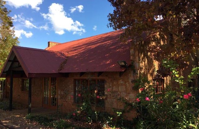 Critchley Hackle - Managers Cottage