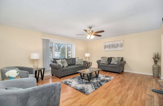 Crown Point Indiana Rental - Pettibone