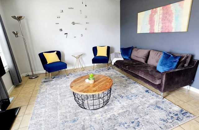 Crystal Guest House Near MUSC Hospital