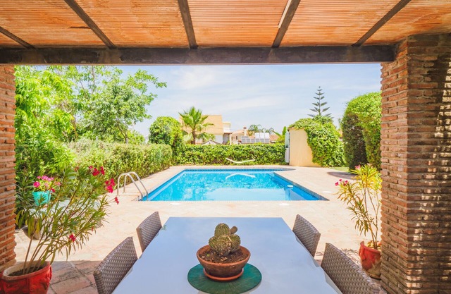 Cubo's Los Cipreses /private pool /free wifi