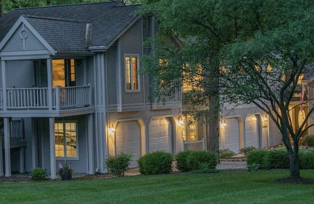 Culver/Lake Maxinkuckee East Shore family home, Beautiful sunset views!