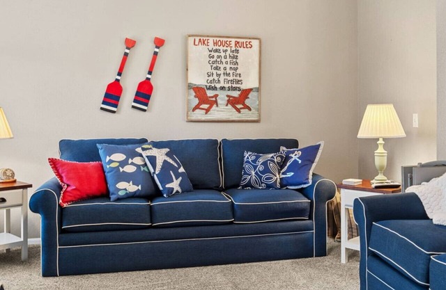 Culver Lodge | 3BR/2BA, Near Lake Max & Academies