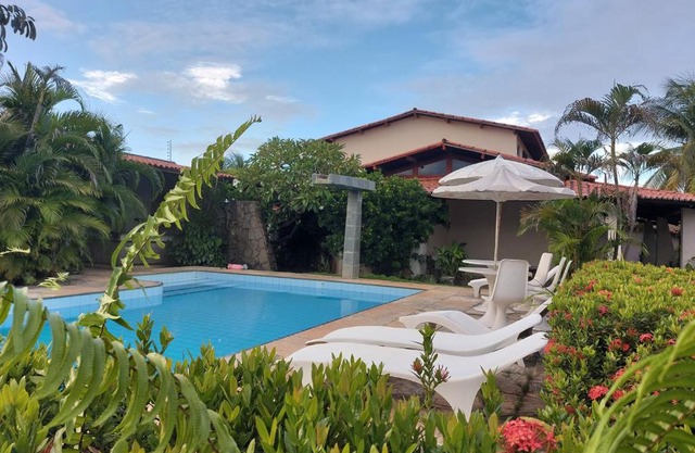 Cumbuco - Casa de praia com piscina e deck