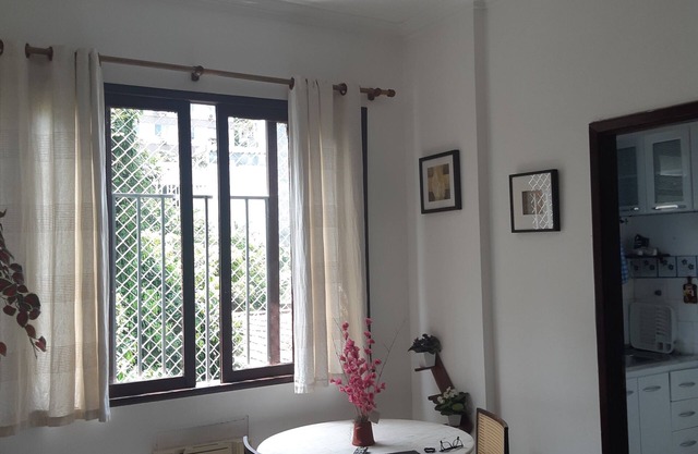 Cup Corner: For Family Tourists, Self-Employed Professionals (Home Office)