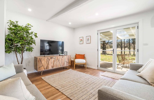 'Currawong' - Gorgeous Country Cottage