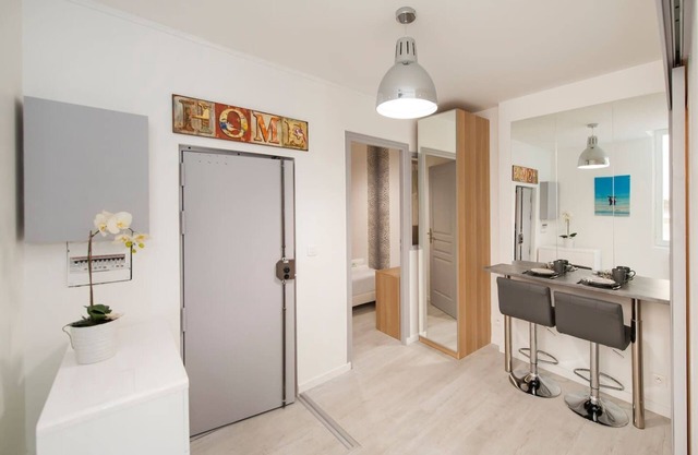 Cute 1 Bedroom Apartment near Sebastopol