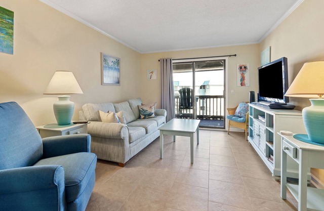 Cute condo rental at family-friendly resort - secluded condos with pool