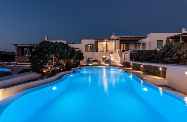 Cycladic Luxury and Comfort in Kalo Livadi