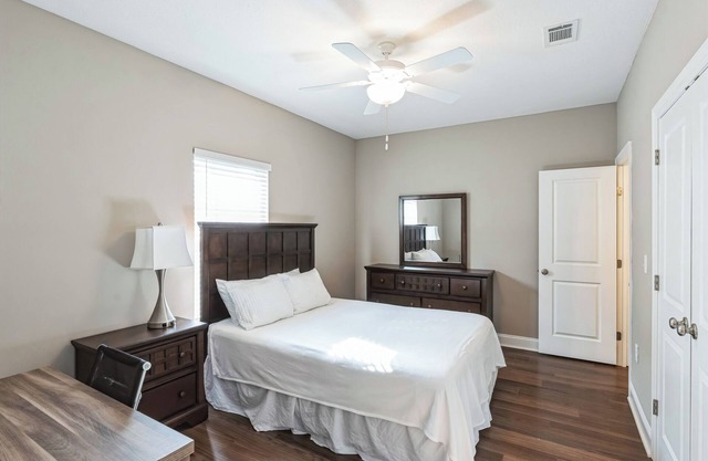 Cypress 71. 2bd|2b with full Kitchen equip